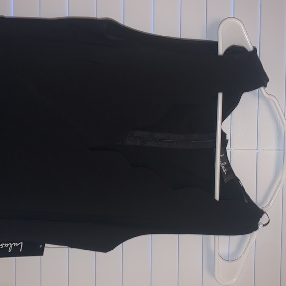 Never before worn lulu’s black dress - Picture 4 of 4